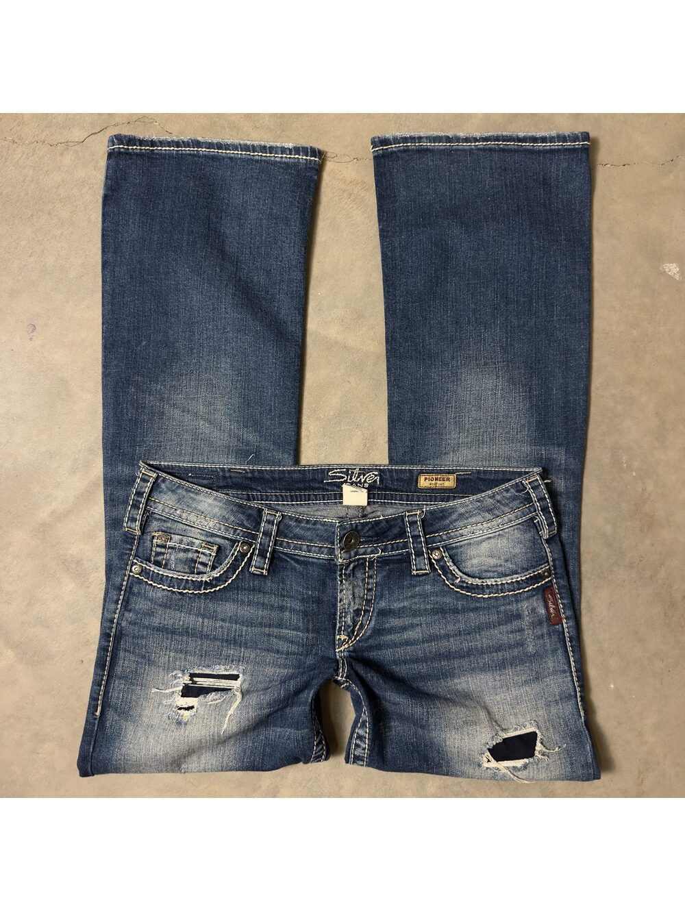 Silver Jeans Pioneer Bootcut Womens 30 Distressed Dark Wash